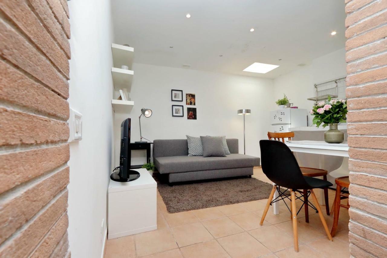 St Peter Station Holiday Home Rome Bagian luar foto